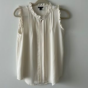 Ann Taylor off-white sleeveless blouse silk